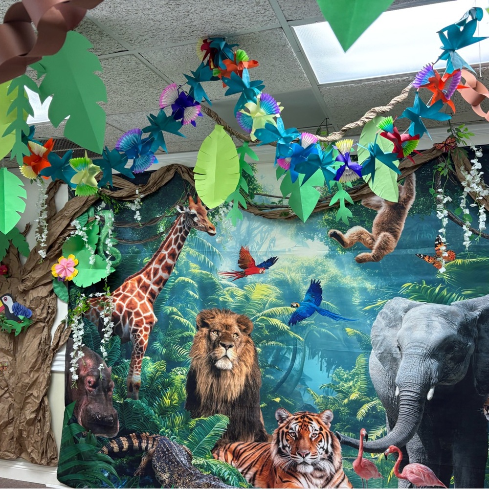 Beautiful 12x8ft Jungle Safari Wall Mural with Animals for Parties